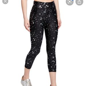 Terez foil-printed splatter Capri leggings